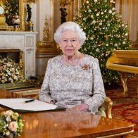 Reina Isabel II cancela almuerzo familiar prenavideño ante variante ómicron