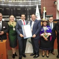 Reconocen alcalde de SDN entre mejores gobernantes de América Latina y el Caribe