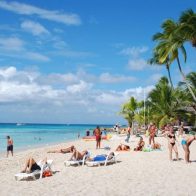 RD registra un récord de turistas en noviembre