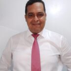 Carlos Álvarez