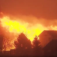 Avanzan sin control los incendios forestales en Colorado