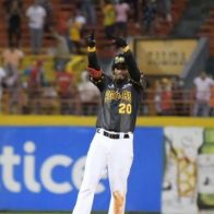 Águilas se imponen a los Tigres en Santiago