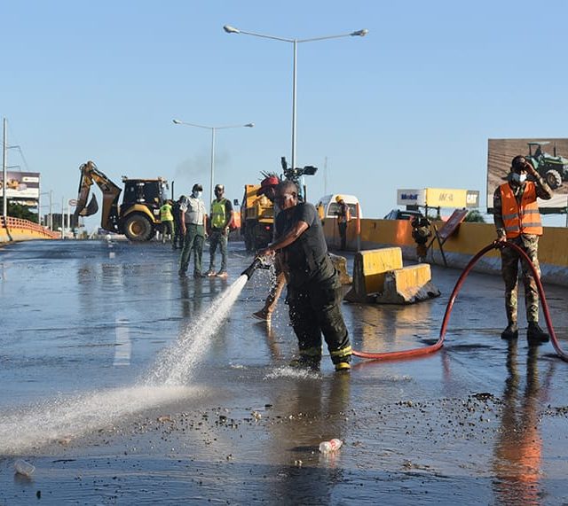 Solucionan socavón del km 12 de la Autopista Duarte; abren el tránsito por la vía