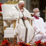 Papa Francisco espera soluciones más adecuadas para la pandemia