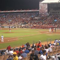 Acuerdan reforzar la seguridad en los estadios tras incidente en el Quisqueya