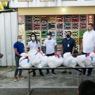 Fundación Refidomsa lleva cena de Nochebuena y Fin de Año a familias de Haina y Nizao