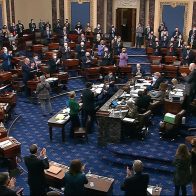 El Senado de EE.UU. aprueba un aumento de deuda nacional hasta los 31,4 billones us