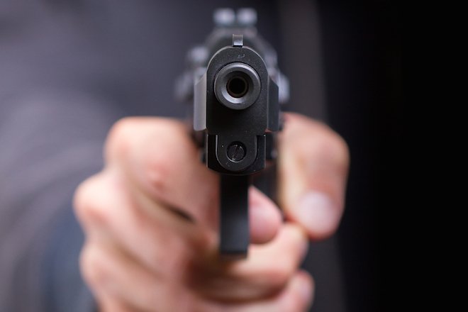 Asaltan dirigente de los Derechos Humanos; le roban cadena de 500 mil pesos