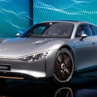 Mercedes-Benz presenta “Vision EQXX” con autonomía superior a Tesla