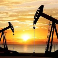 Petróleo de Texas sube un 5,2 % y se sitúa en 114,93 dólares el barril