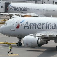 ¡De ahí ahí! Devuelven vuelo de Londres a Miami por pasajera sin mascarilla
