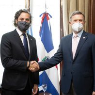 República Dominicana y Argentina firman convenios para trasplantes en niños