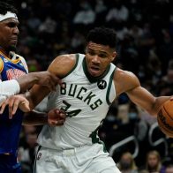 Giannis Antetokounmpo encabeza paliza de Bucks sobre Warriors