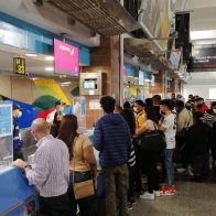 Pasajeros denuncian que Iberia sobrevende vuelos a Madrid