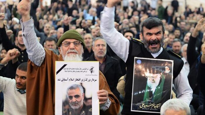 Irán promete venganza por el asesinato del general Qassem Soleimani a menos que Trump sea juzgado