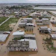 Varias familias evacuadas y poblaciones inundadas por las intensas lluvias en Ecuador