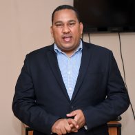 Designan al periodista Neftalí Ruiz como director de Relaciones Públicas del COD