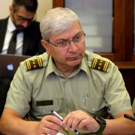 Jefe de Carabineros de Chile ve los abusos policiales como un problema global