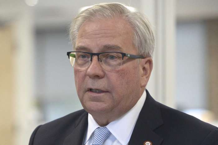 Renuncian canciller y ministro de Gobernación de Guatemala