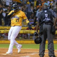 ¡Las Águilas Cibaeñas defienden su casa! derrotan a los Gigantes con cuadrangular de Juan Lagares