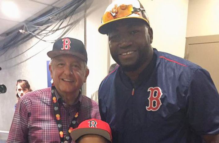 López Obrador felicita al dominicano David Ortiz y lo califica de "caballo"