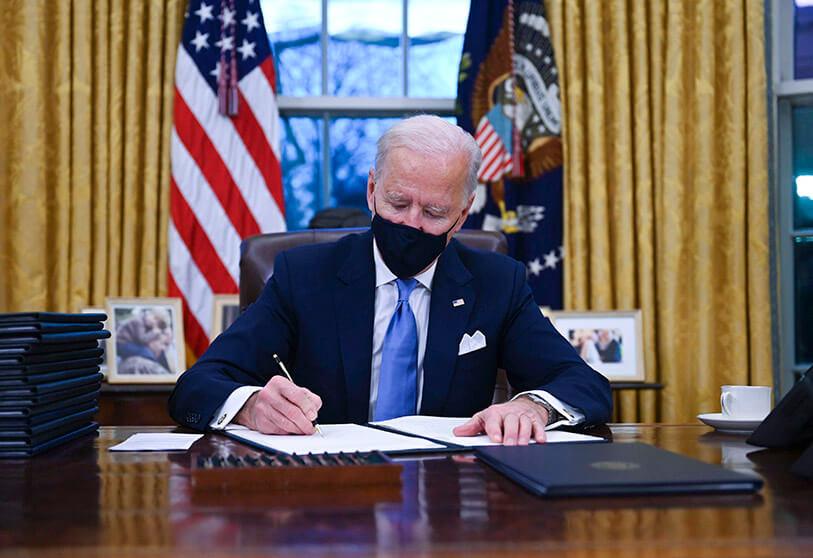 Gobierno de Biden promete que reforma migratoria sigue siendo una "prioridad"