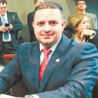 Inhabilitan diputado en Honduras por parentesco con el presidente del Tribunal Supremo