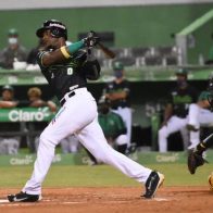 Estrellas le ganan a las Águilas y se acercan al primer lugar del Round Robin