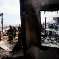 Incendio al norte de Chile consume 100 viviendas de un campamento irregular