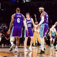Malik Monk y LeBron James dan a los Lakers su cuarto triunfo seguido en la NBA