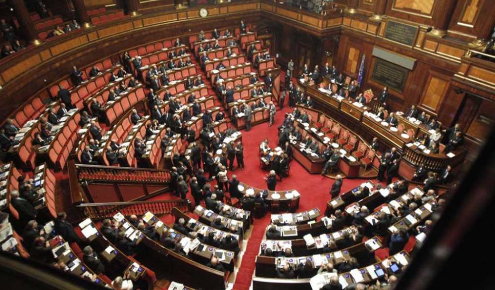 Un "hacker" se cuela en una reunión en línea de senadores y proyecta videos pornográficos