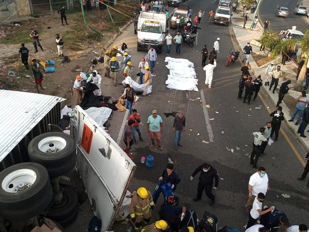 Un inspector de Migración involucrado en red que traficó víctimas de la tragedia en Chiapas
