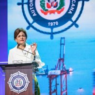 Vicepresidenta anuncia readecuación y construcción de 17 muelles pesqueros