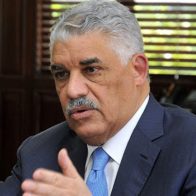 Miguel Vargas dice que al Gobierno le falta "experiencia" para manejar la "crisis"