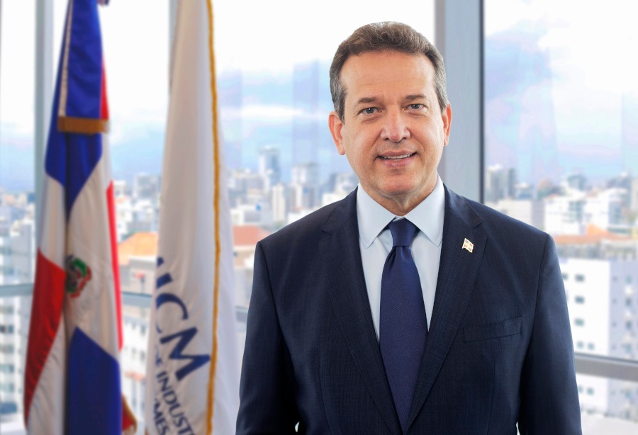 Bisonó expone opciones de negocio para empresas españolas