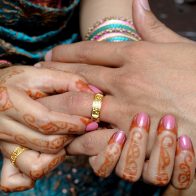 Arrestan hombre que se caso con al menos 14 mujeres para estafarlas
