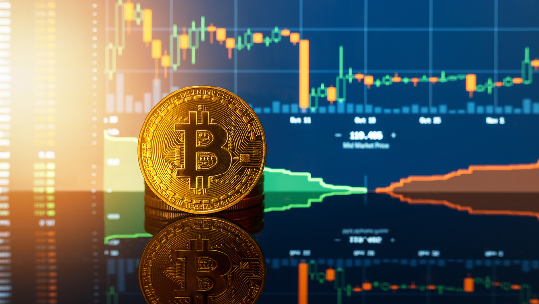 Multimillonario mexicano recomienda seguir comprando bitcoines mientras su precio es bajo