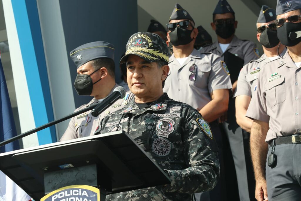 Investigan a miembros de PN con relación muerte raso DIGESETT en Santiago