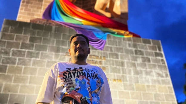 México entrega primera acta de nacimiento a persona de género no binario