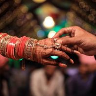 Al menos 13 mujeres mueren al caer en un pozo durante una boda en la India