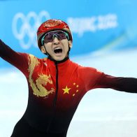 China gana primera medalla de oro en Beijing 2022