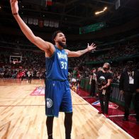 Dominicano Karl Anthony Towns, primer latino en ganar la competencia de 3 puntos de la NBA