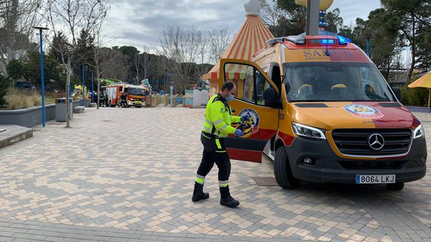 Derrumbe deja más de una decena de heridos en el Parque de Atracciones de Madrid