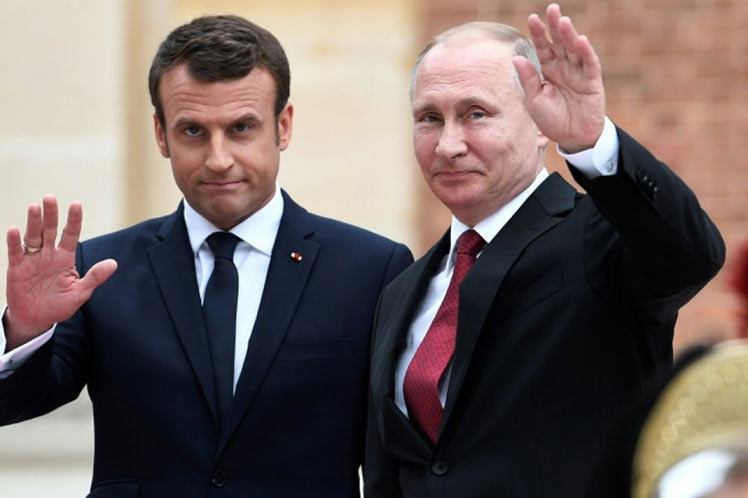 Macron propone a Putin "nuevos mecanismos de seguridad" para Europa