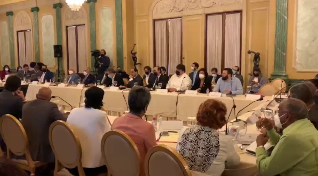 Continúan desarrollando trabajos para reformas planteadas por Abinader