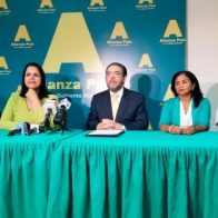 Alianza País afirma sólo renunciaron 22 miembros; no 135 como circuló en las redes sociales