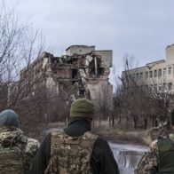 Kiev dice Rusia quiere llevar diálogo a callejón sin salida antes de empezar