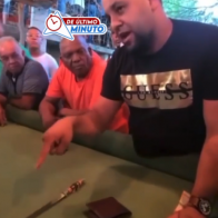 ¡Con sable en manos! Hombre advierte dará una «puñalada» por cada mil pesos que le deban si no le pagan