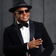 Dominicano Tony Remol llega desde Ucrania cargado de su música vibrante