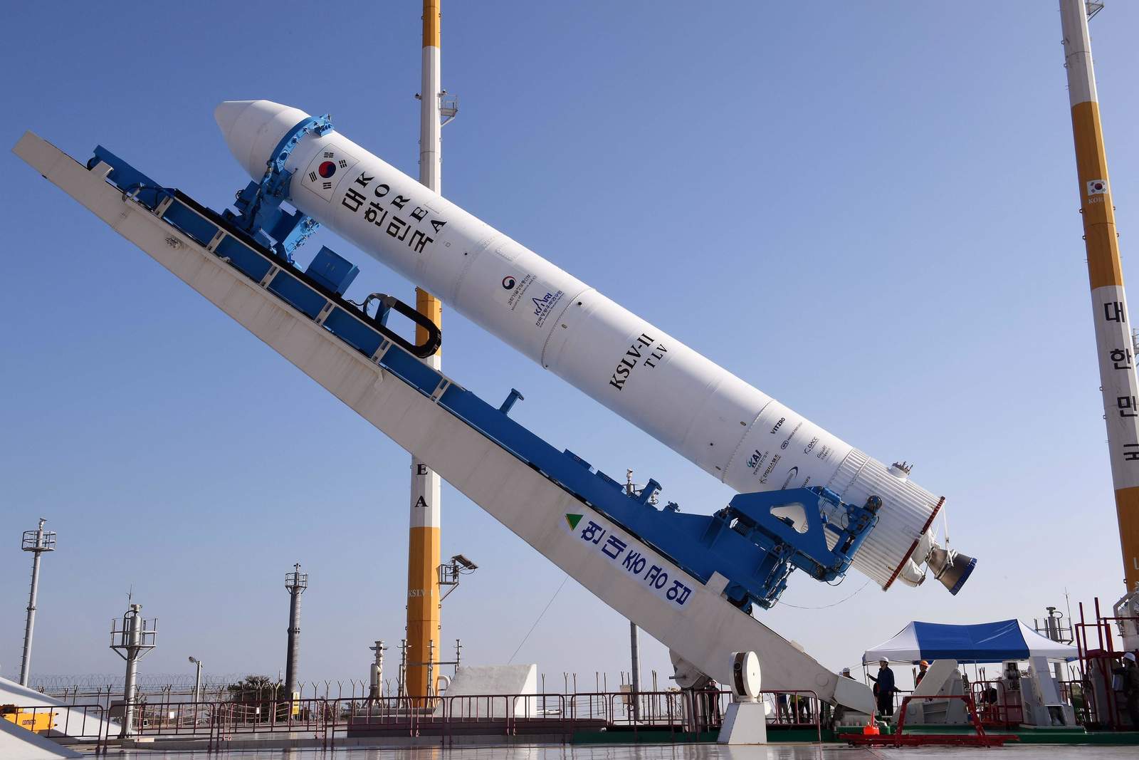 Corea del Sur prueba con éxito un cohete espacial de combustible sólido